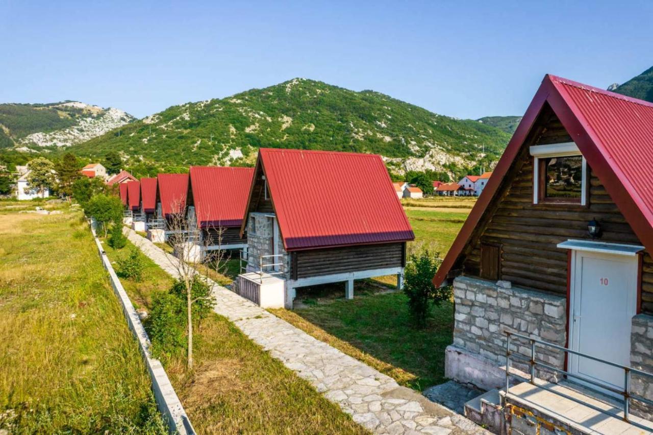 Etno Selo Bastadur Τσέτινιε Εξωτερικό φωτογραφία